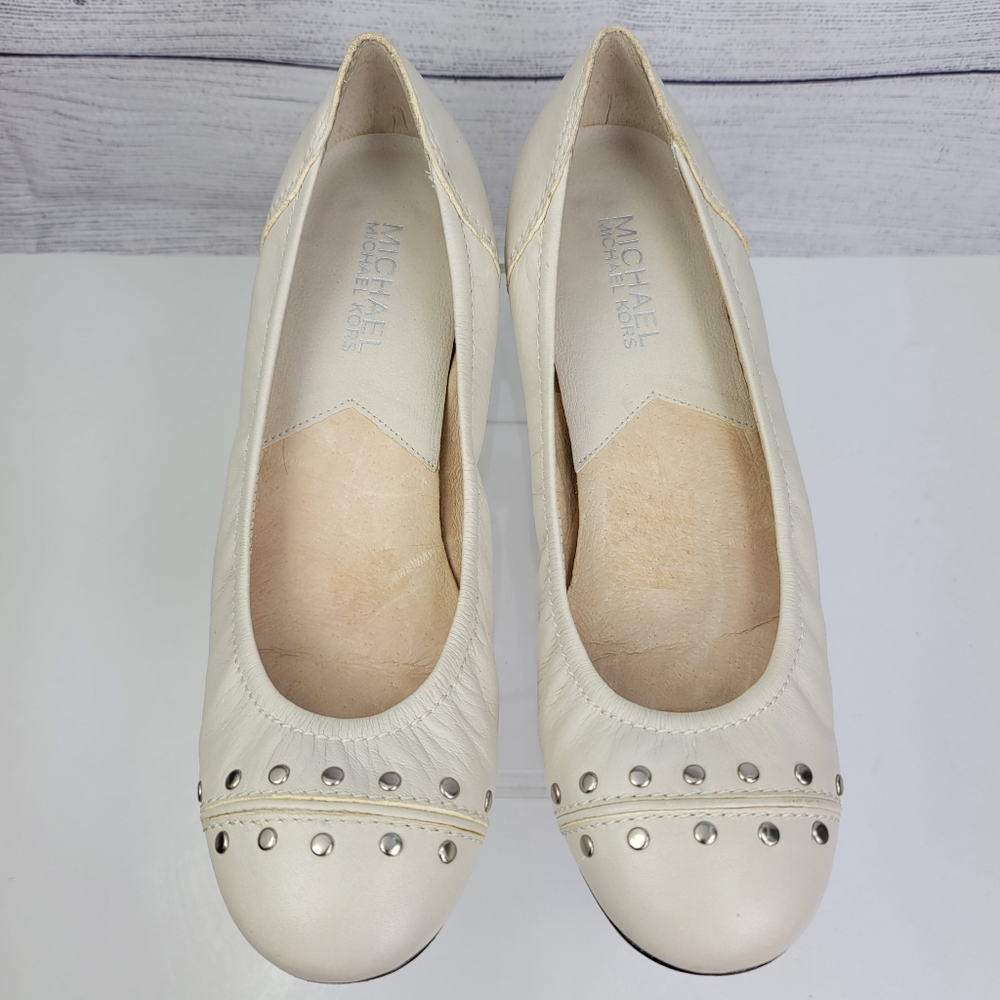 Michael Kors Leather Beige Studded Slip On Ballet Flats Size 6.5M